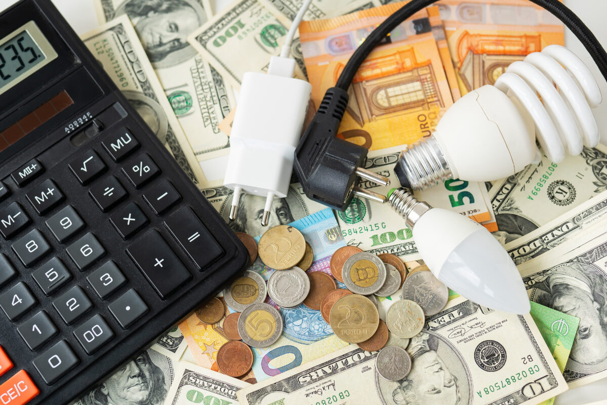 Arrivano i bonus bollette e benzina | Lo scenario