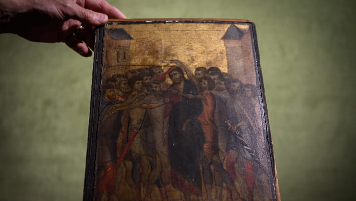 Al Louvre il Cimabue scoperto in cucina: è il dipinto medioevale più caro al mondo | Il caso