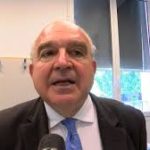 E' stato un grande errore aver trasformato i corsi di laurea da quadriennali in quinquennali. E vi s...
