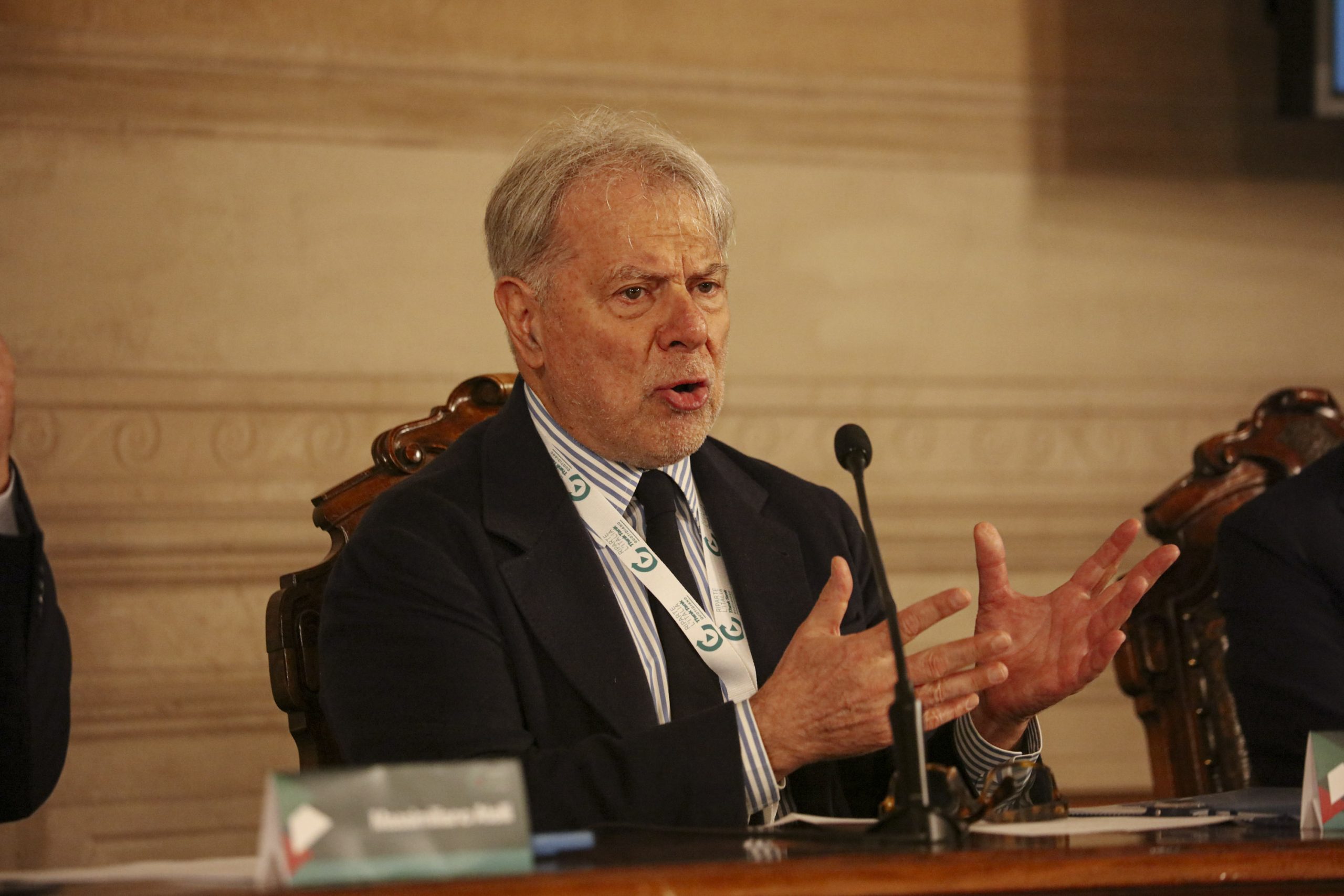 Francesco Bernardi, presidente onorario Illumia Spa: “La transizione energetica è a metà strada”