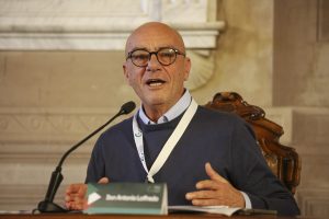Don Antonio Loffredo, Direttore delle Catacombe di Napoli: “Ai giovani va data fiducia vera, non istruzioni”