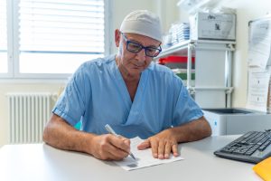 Chirurgia robotica tra innovazione e sostenibilità: l’analisi di Gianluca Garulli