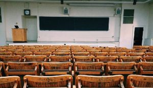 Università Abruzzo: iscritti in calo del 24%